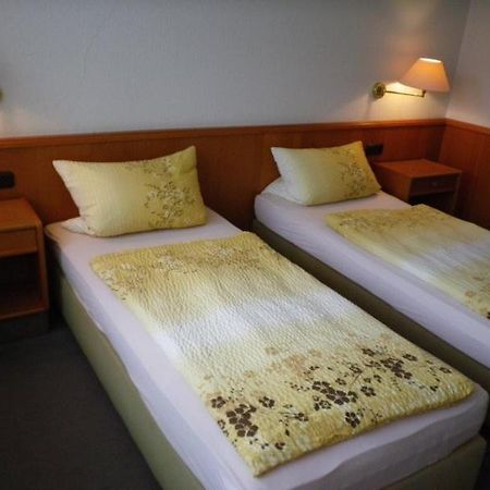Stadthotel Ольденбург Экстерьер фото