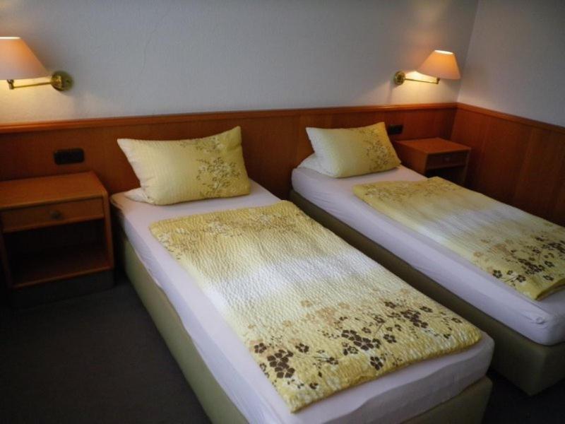 Stadthotel Ольденбург Экстерьер фото